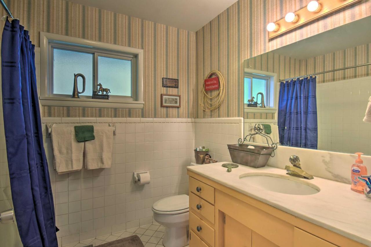 Lakefront Hot Springs Home With Updated Deck And Dock! Екстер'єр фото