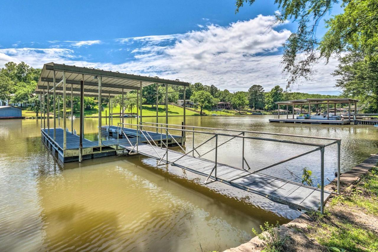 Lakefront Hot Springs Home With Updated Deck And Dock! Екстер'єр фото