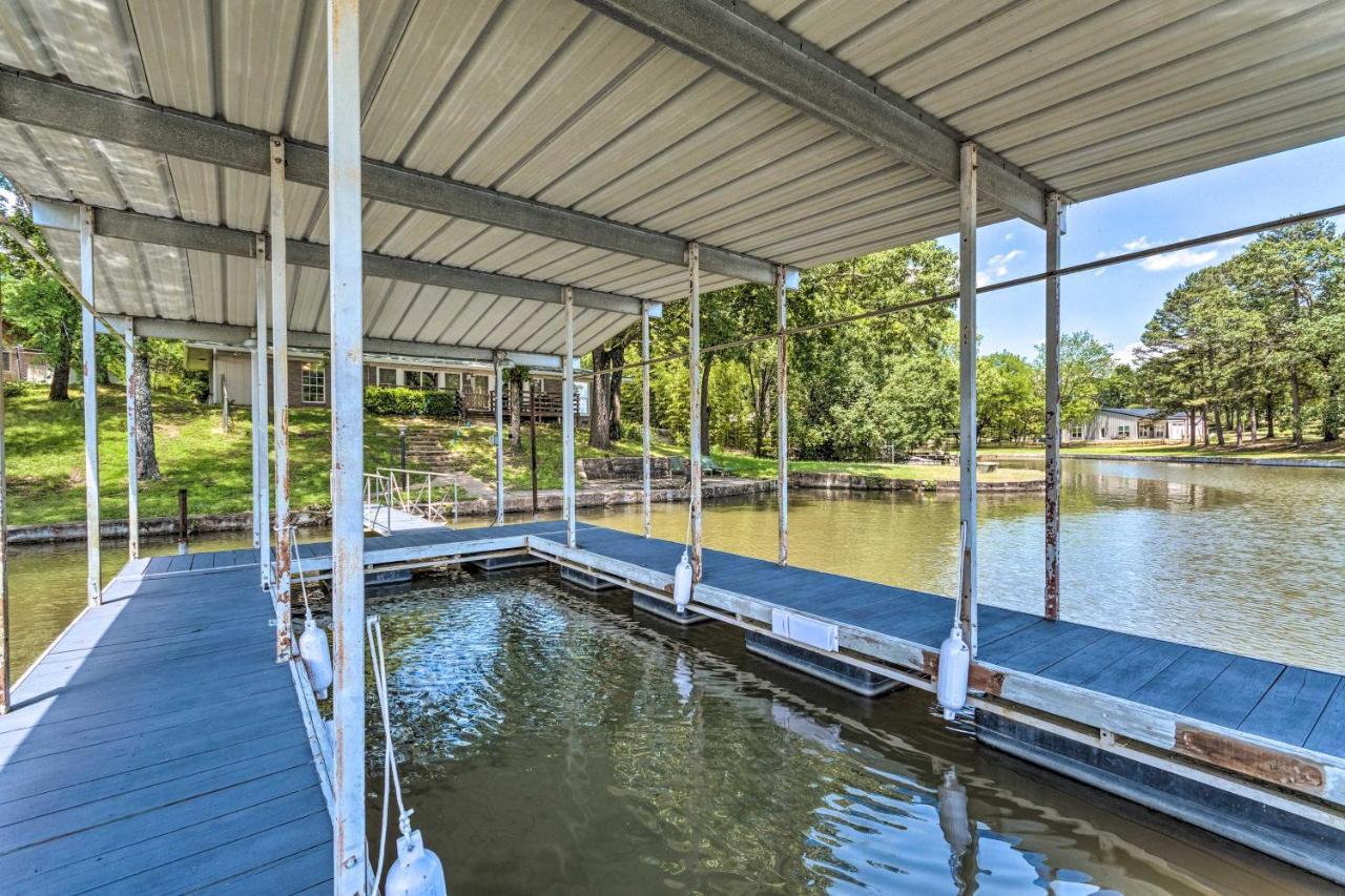 Lakefront Hot Springs Home With Updated Deck And Dock! Екстер'єр фото